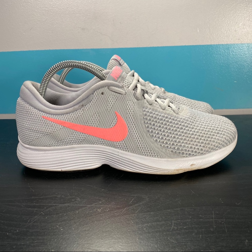 Nike revolution 4 running shoes